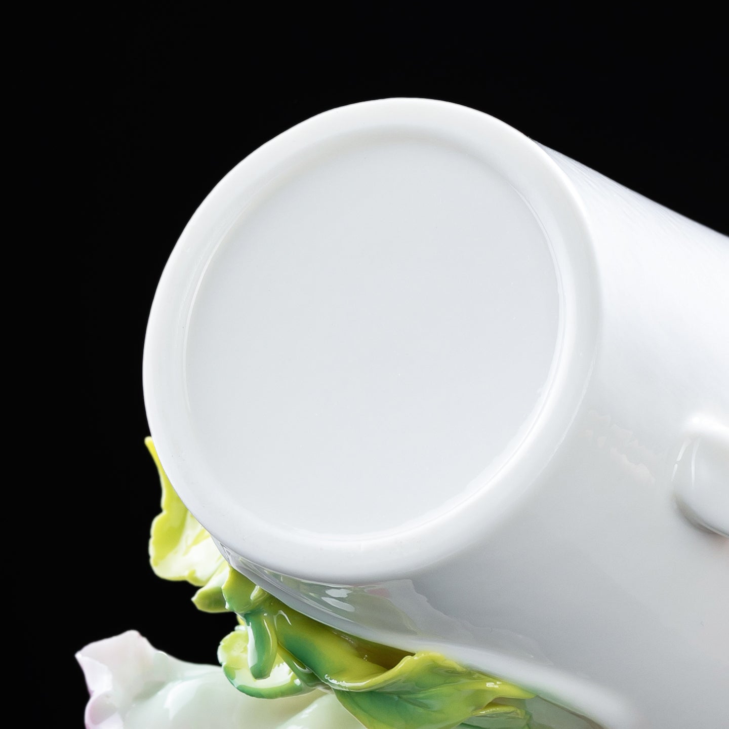 Intangible Cultural Heritage Hand-Sculpted Floral Ceramic Rose-Patterned Water/Coffee Cup - 100% Handcrafted