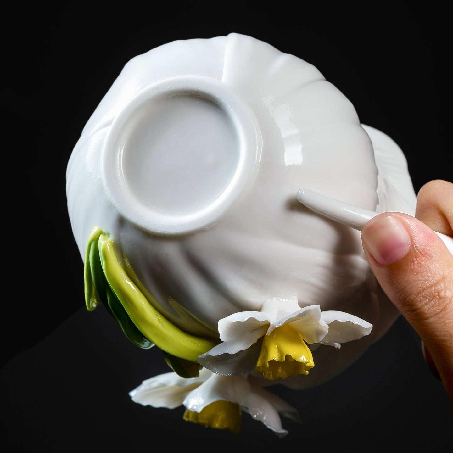 Intangible Cultural Heritage Hand-Sculpted Ceramic Narcissus Flower Water Cup Coffee Mug - 100% Handcrafted