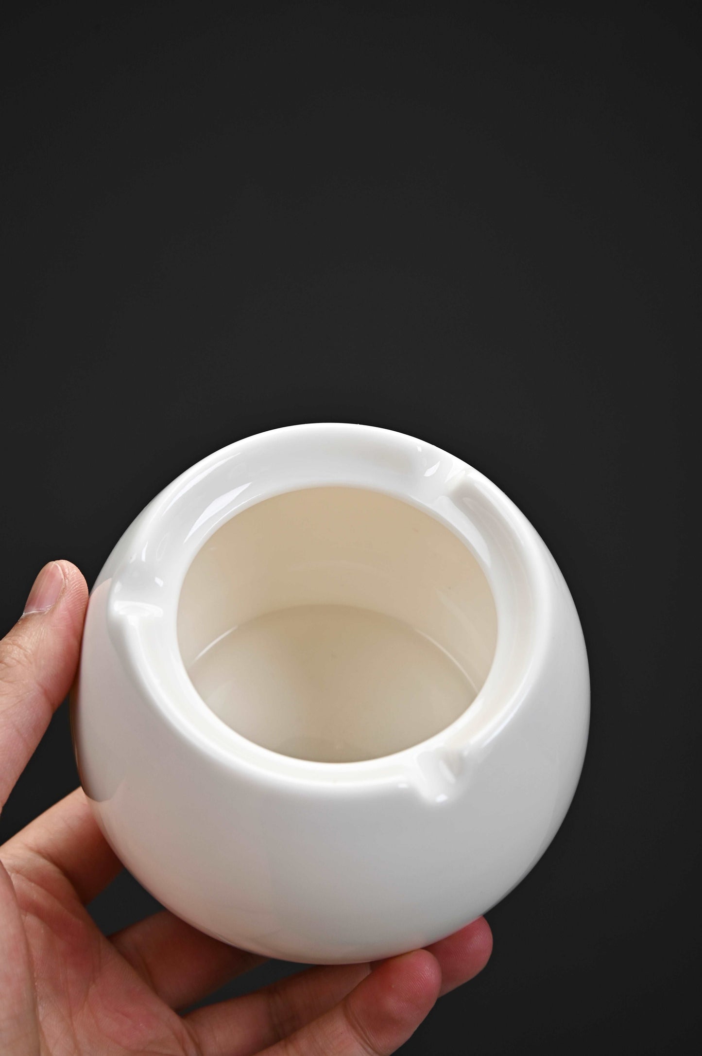 Ashtray,  portable decorative modern ashtray for home office indoor outdoor patio use, white ceramic ashtray with high gloss, cute and cool ashtray, best gift choice - LAMDAWN