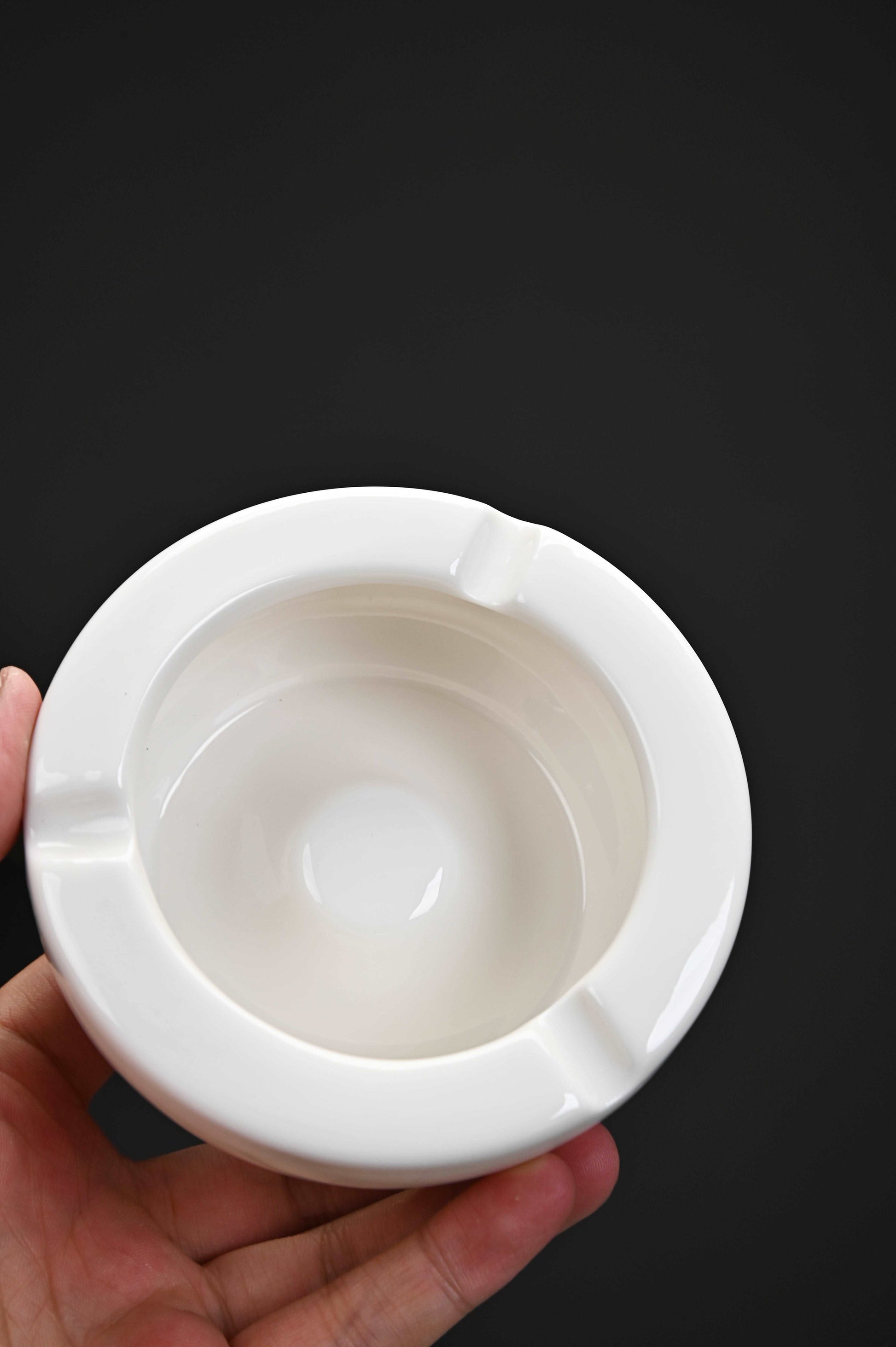 Ashtray,  portable decorative modern ashtray for home office indoor outdoor patio use, white ceramic ashtray with high gloss, cute and cool ashtray, best gift choice - LAMDAWN