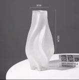 Modern Minimalist Small Whirlwind Porcelain Glass Vase